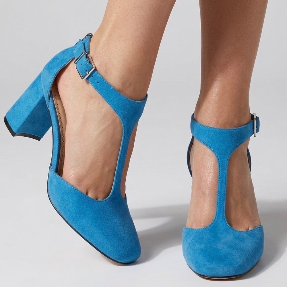 Adrienne Vittadini Poetic Turquoise Blue Suede T-Strap Block Heel Pumps Size 6.5